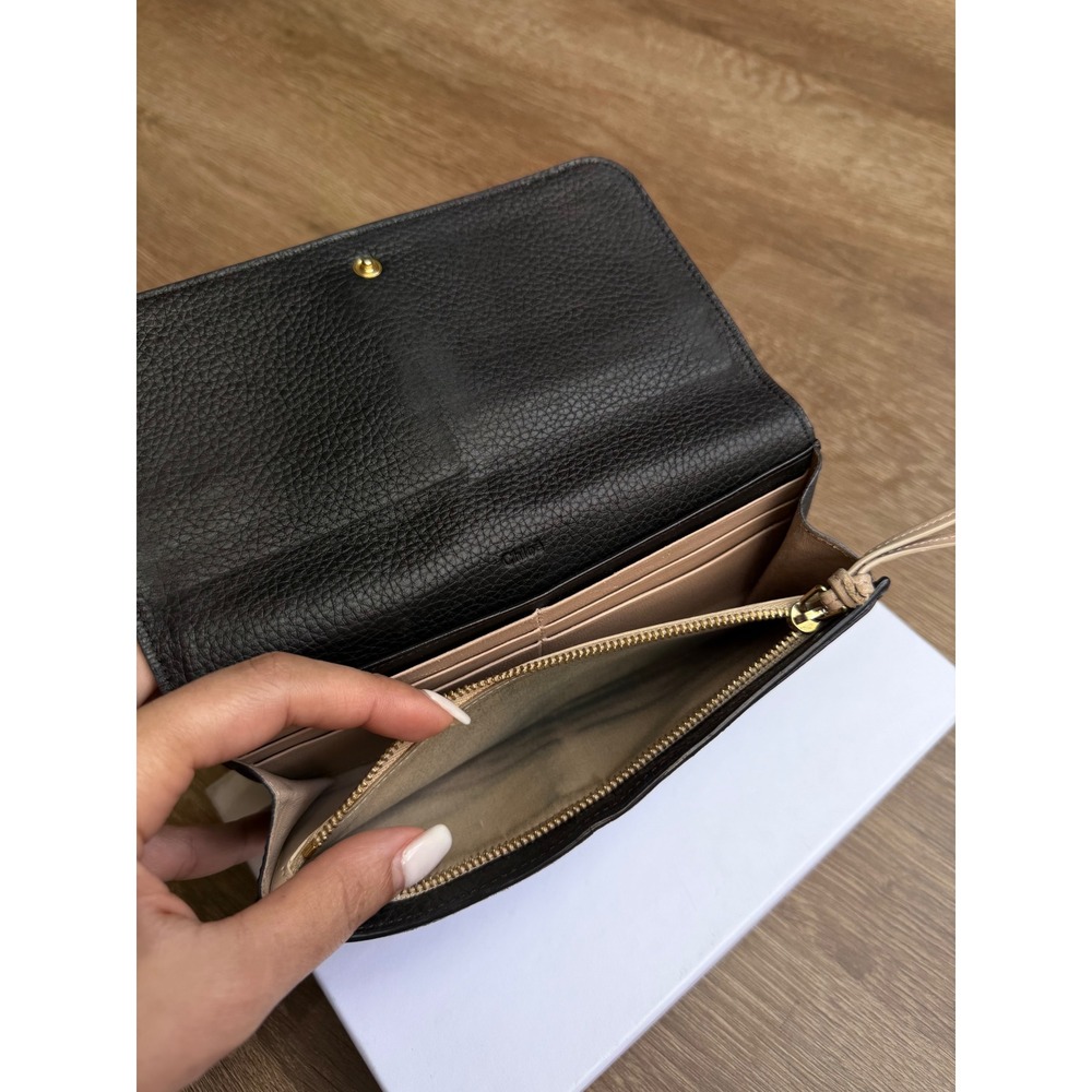 Chloé Black Leather Long Wallet with Gold-Tone Logo Charms - Picture 5 of 11